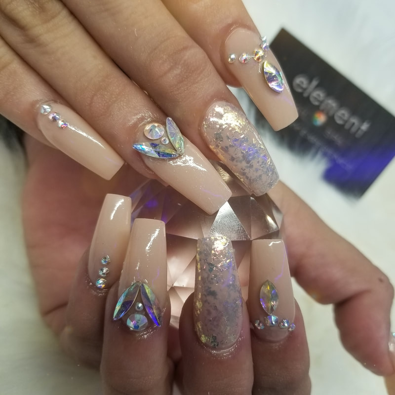 Luxe Nails